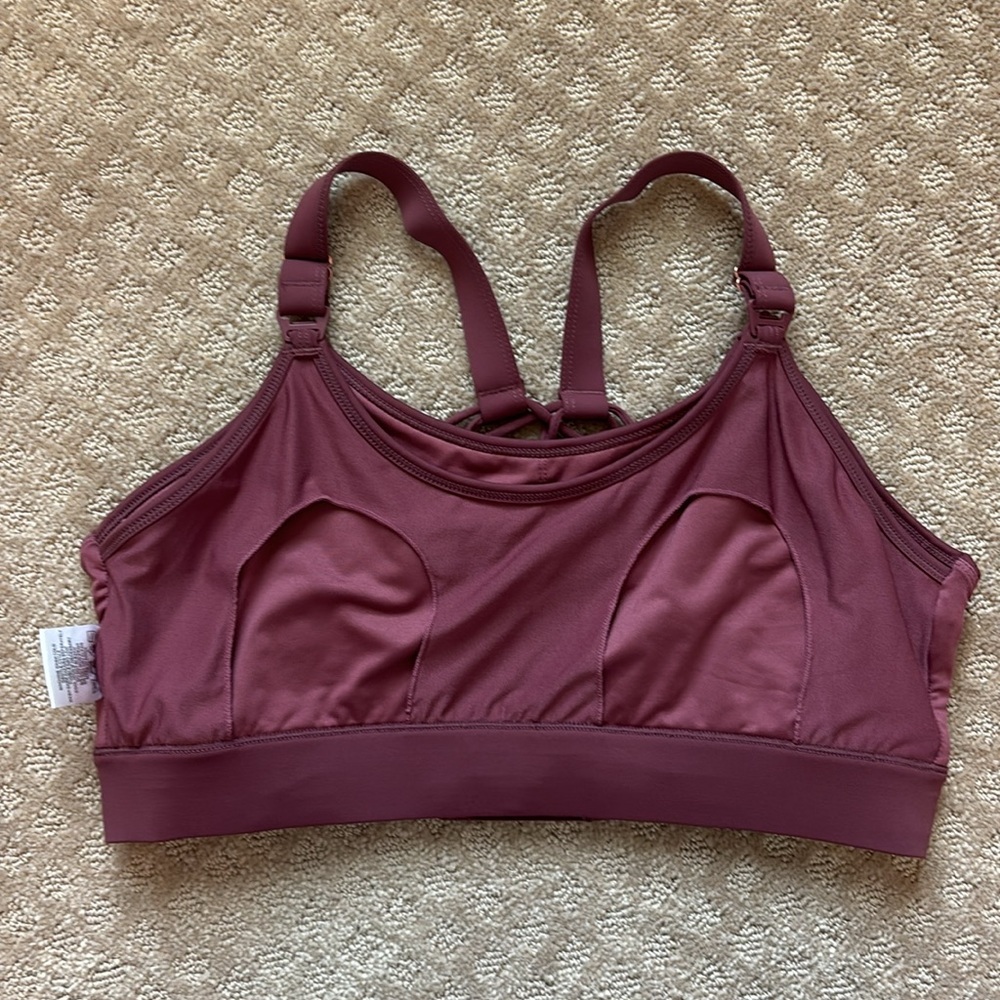 Everyday Support Sports Bra in Deep Plum - Picture 4 of 7